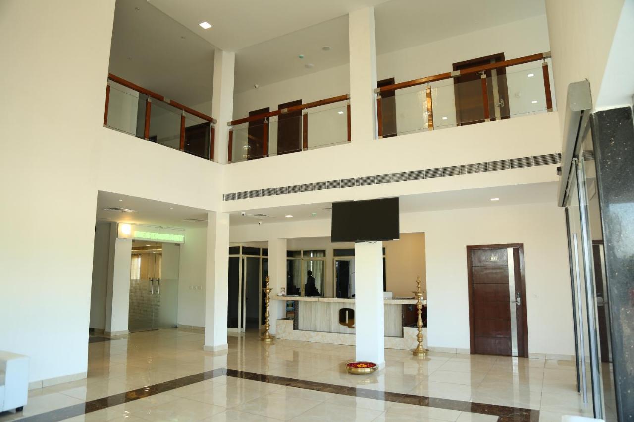 Hotel Queens Inn Velanganni Εξωτερικό φωτογραφία