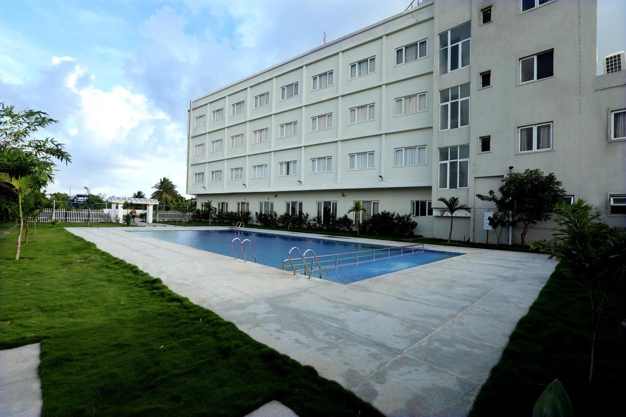 Hotel Queens Inn Velanganni Εξωτερικό φωτογραφία