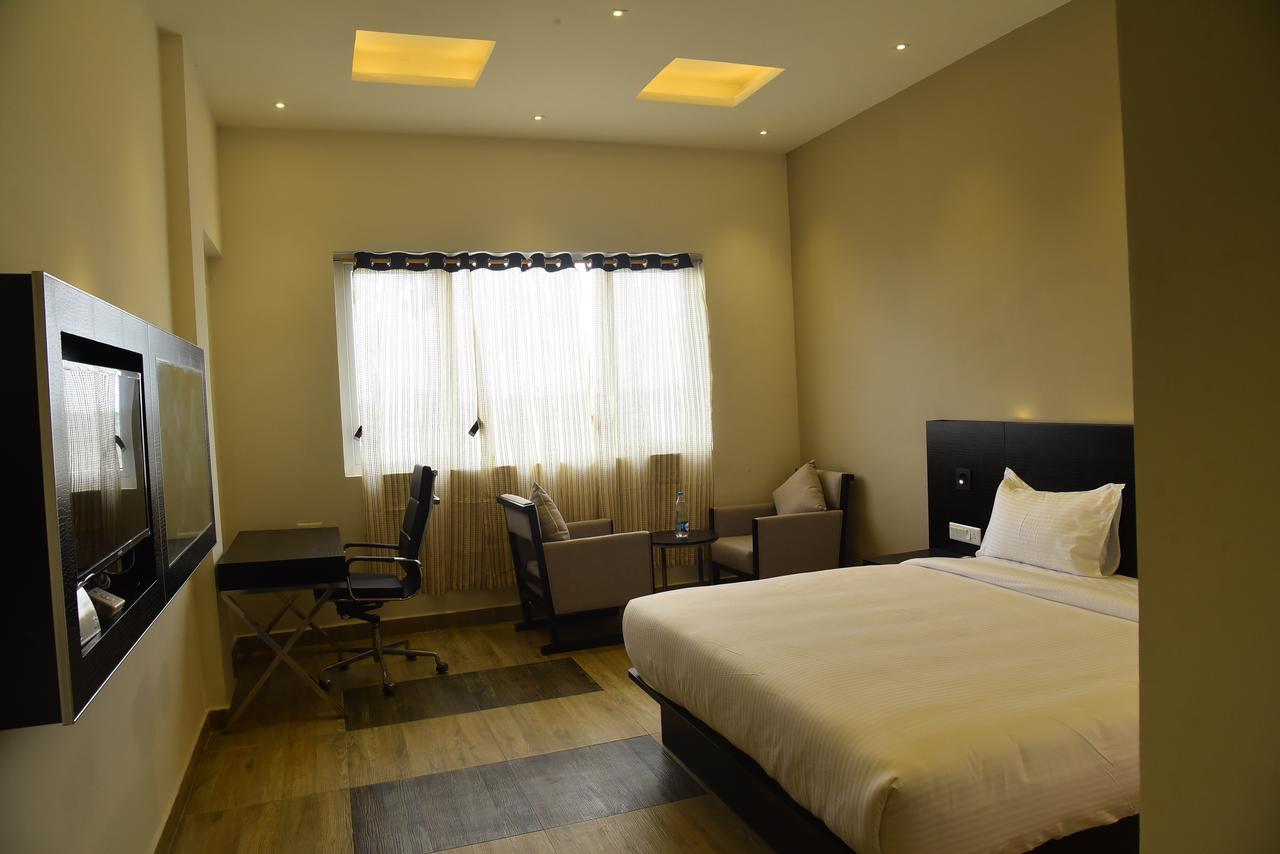 Hotel Queens Inn Velanganni Εξωτερικό φωτογραφία