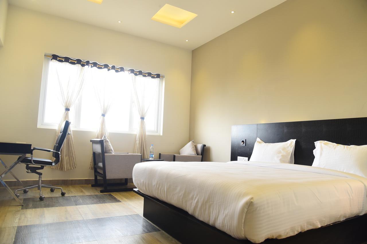 Hotel Queens Inn Velanganni Εξωτερικό φωτογραφία