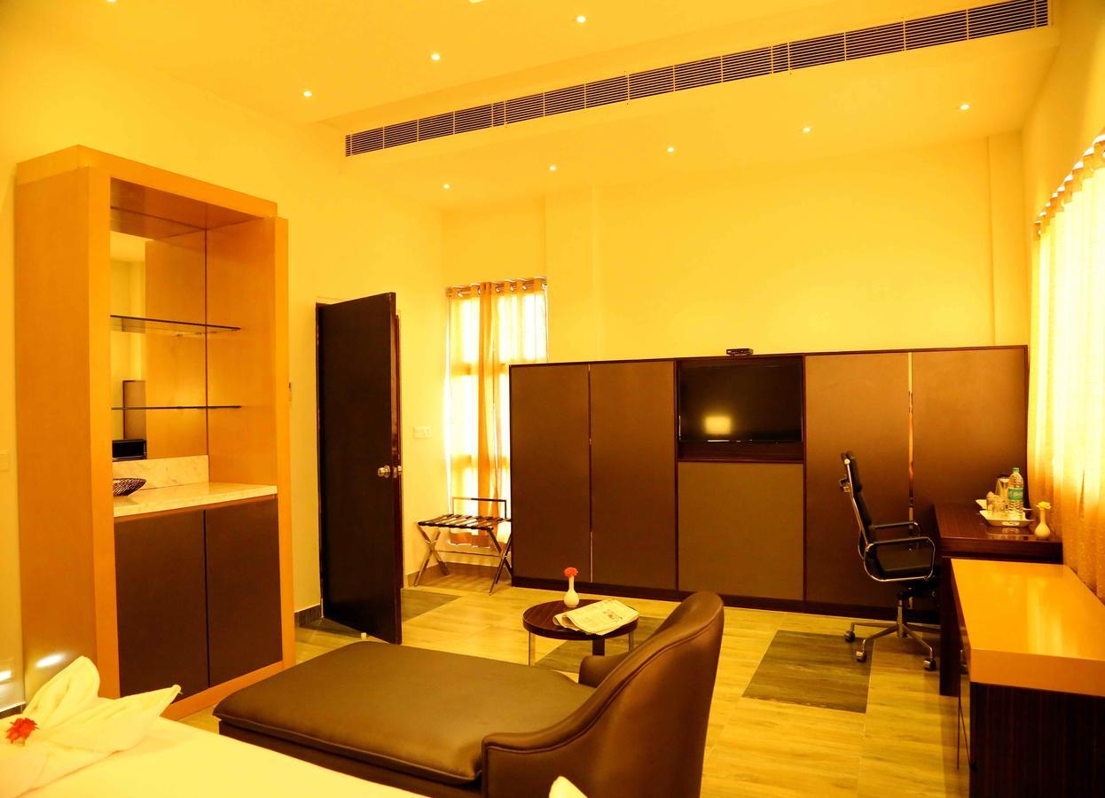 Hotel Queens Inn Velanganni Εξωτερικό φωτογραφία